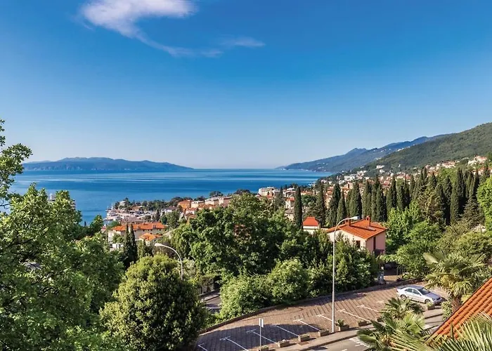 Lägenhet With Wifi - Volosko, - 13300 Opatija